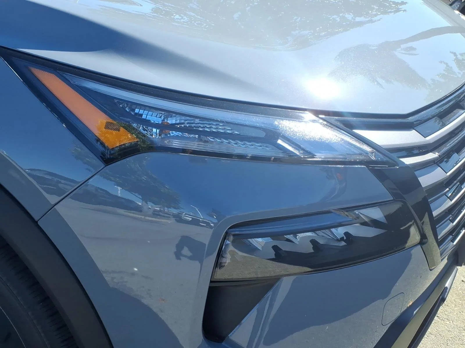 New 2026 Boulder Gray Pearl Nissan SV image 2