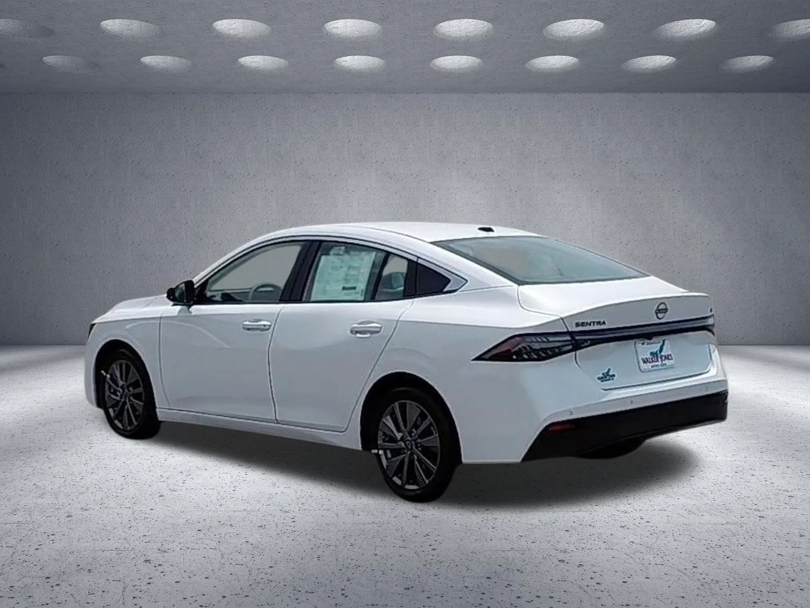 New 2026 Aspen White TriCoat Nissan SL image 5