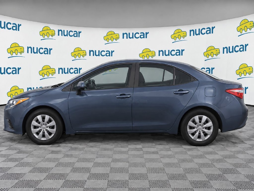 Used 2016 Gray Toyota LE image 6