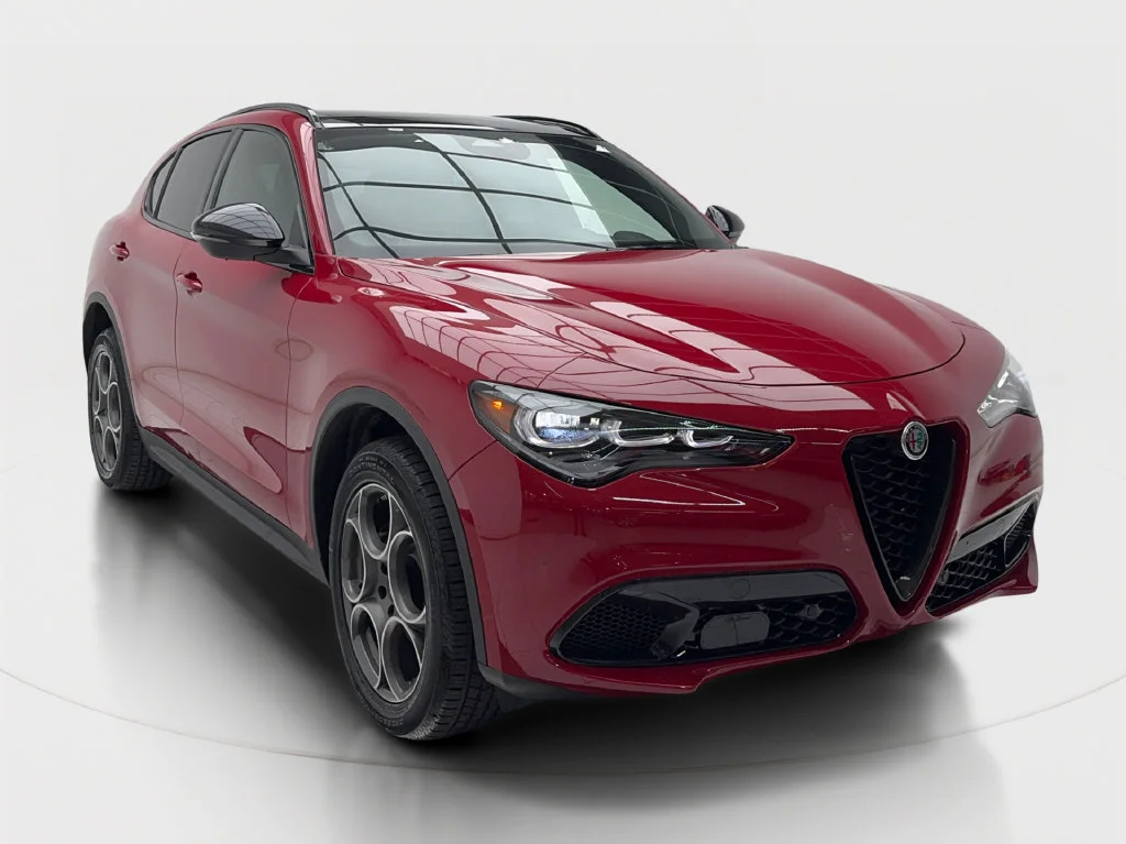 New 2026 Red Alfa Romeo Base image 3