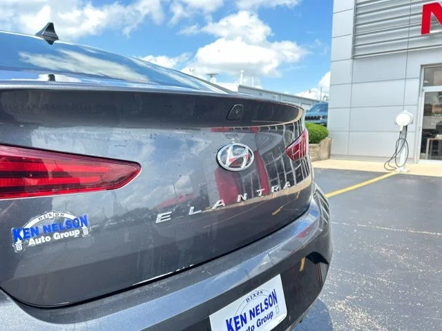 Used 2020 Gray Hyundai SEL image 5