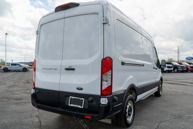 Used 2024 Oxford White Ford Base image 6