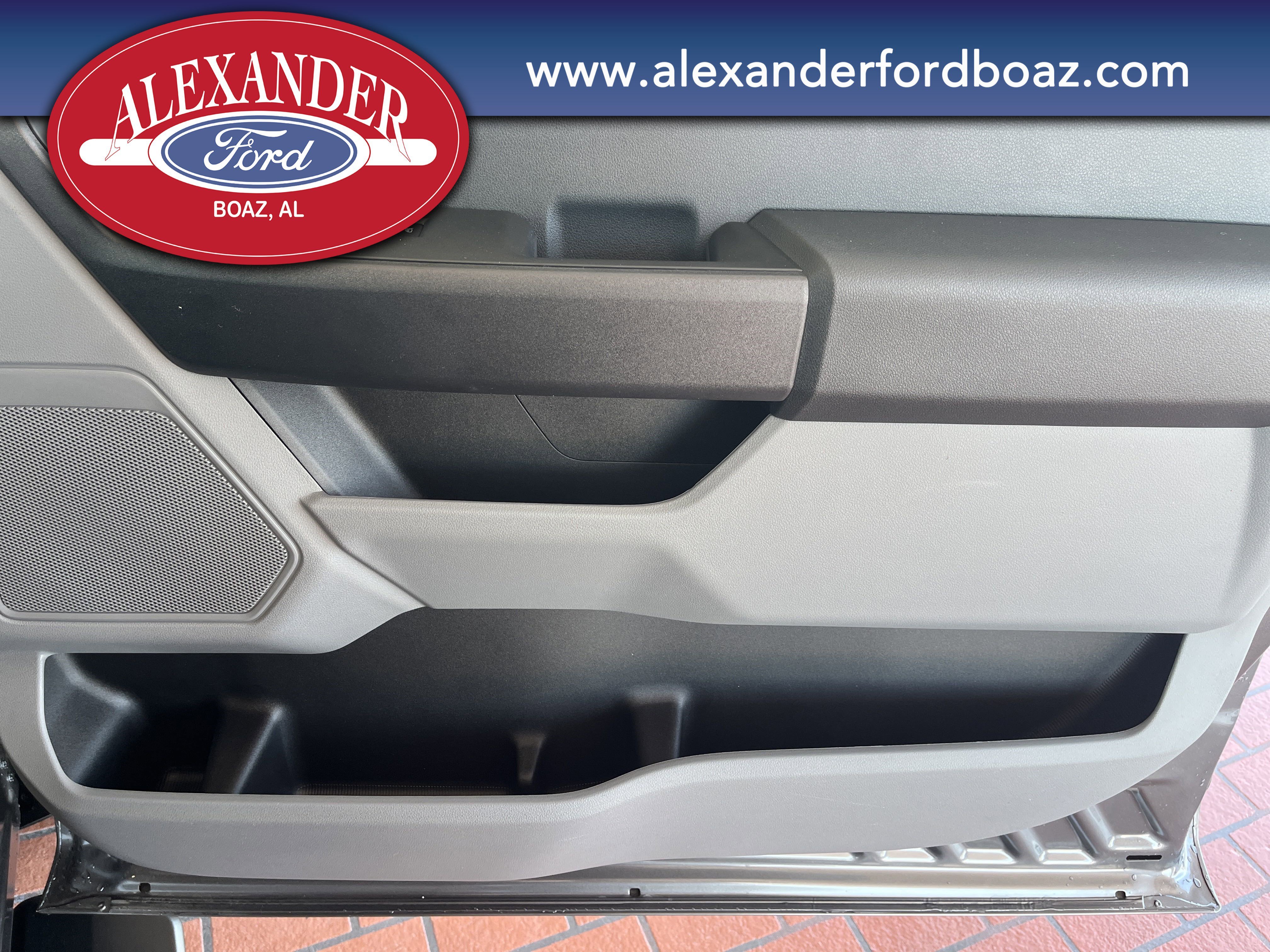 2025 Ford F-350 Super Duty Chassis Cab XL - Photo 16