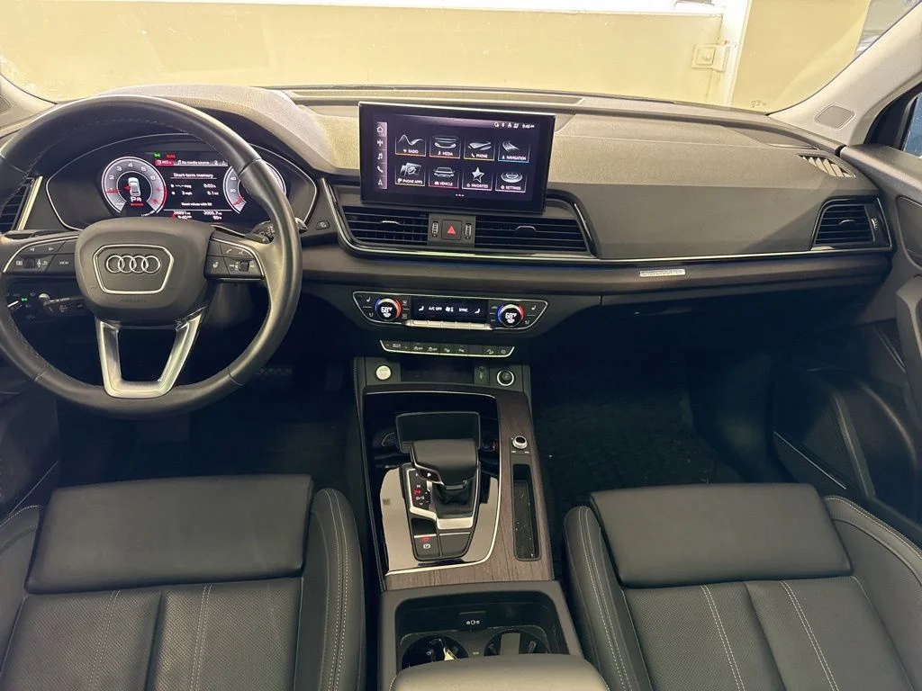 Used 2021 Manhattan Gray Metallic Audi 45 Prestige image 8