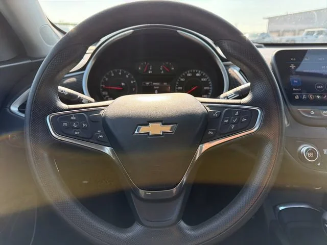 Used 2025 Summit White Chevrolet 1LT image 15