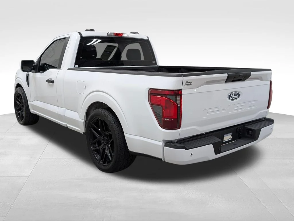 Used 2024 Oxford White Ford XL image 20