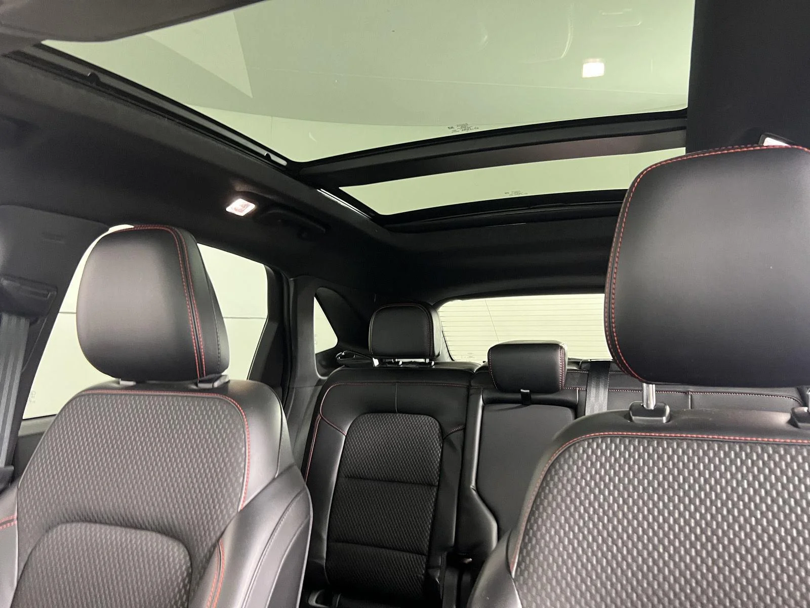 Used 2023 Oxford White Ford ST-Line image 4