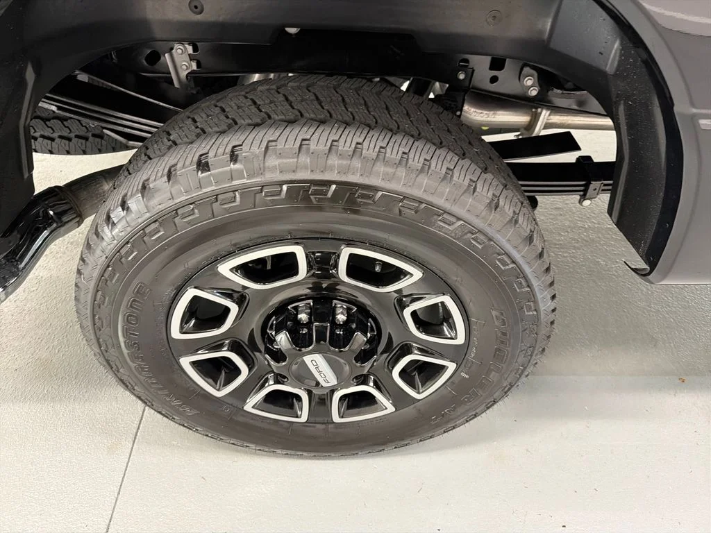 New 2026 Agate Black Metallic Ford F-250® Platinum® image 5