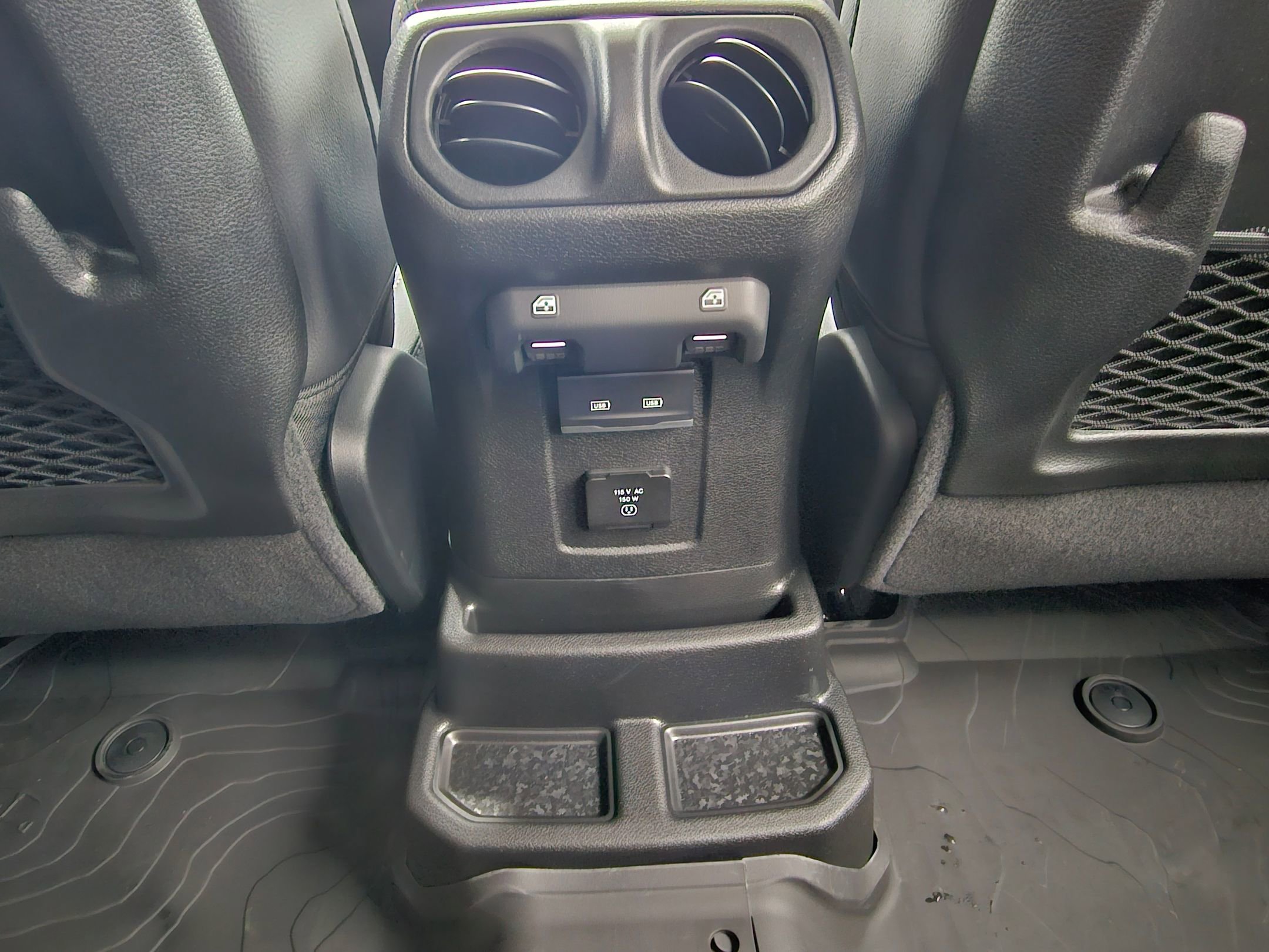 New 2026 Black Clear-Coat Exterior Paint Jeep Sahara image 26