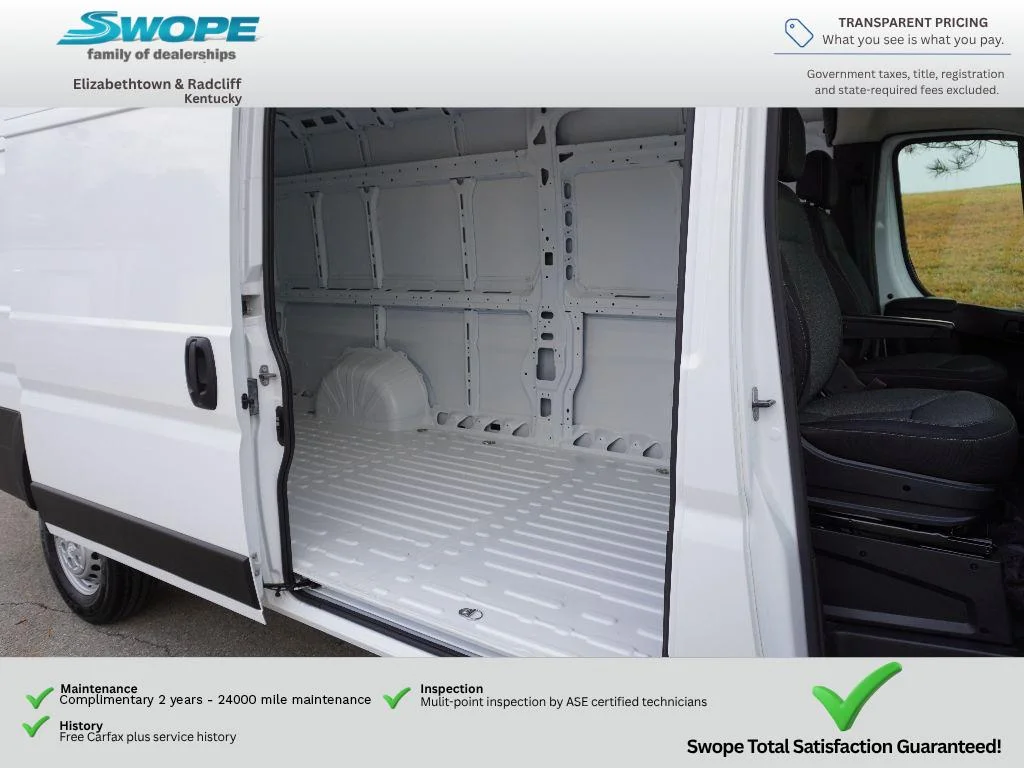 New 2025 Bright White Clearcoat RAM Tradesman image 8