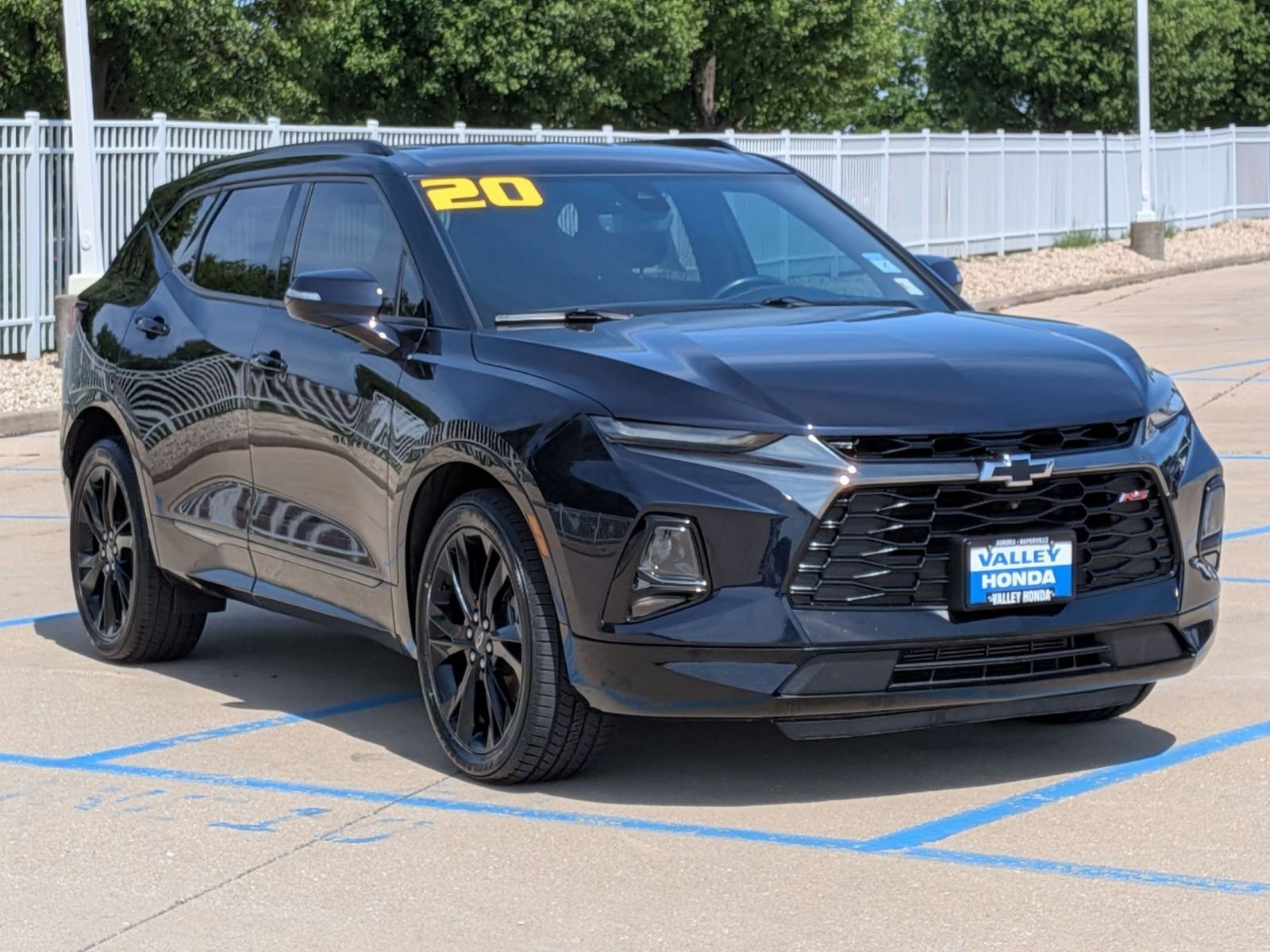 Used 2020 Midnight Blue Metallic Chevrolet RS AWD image 4