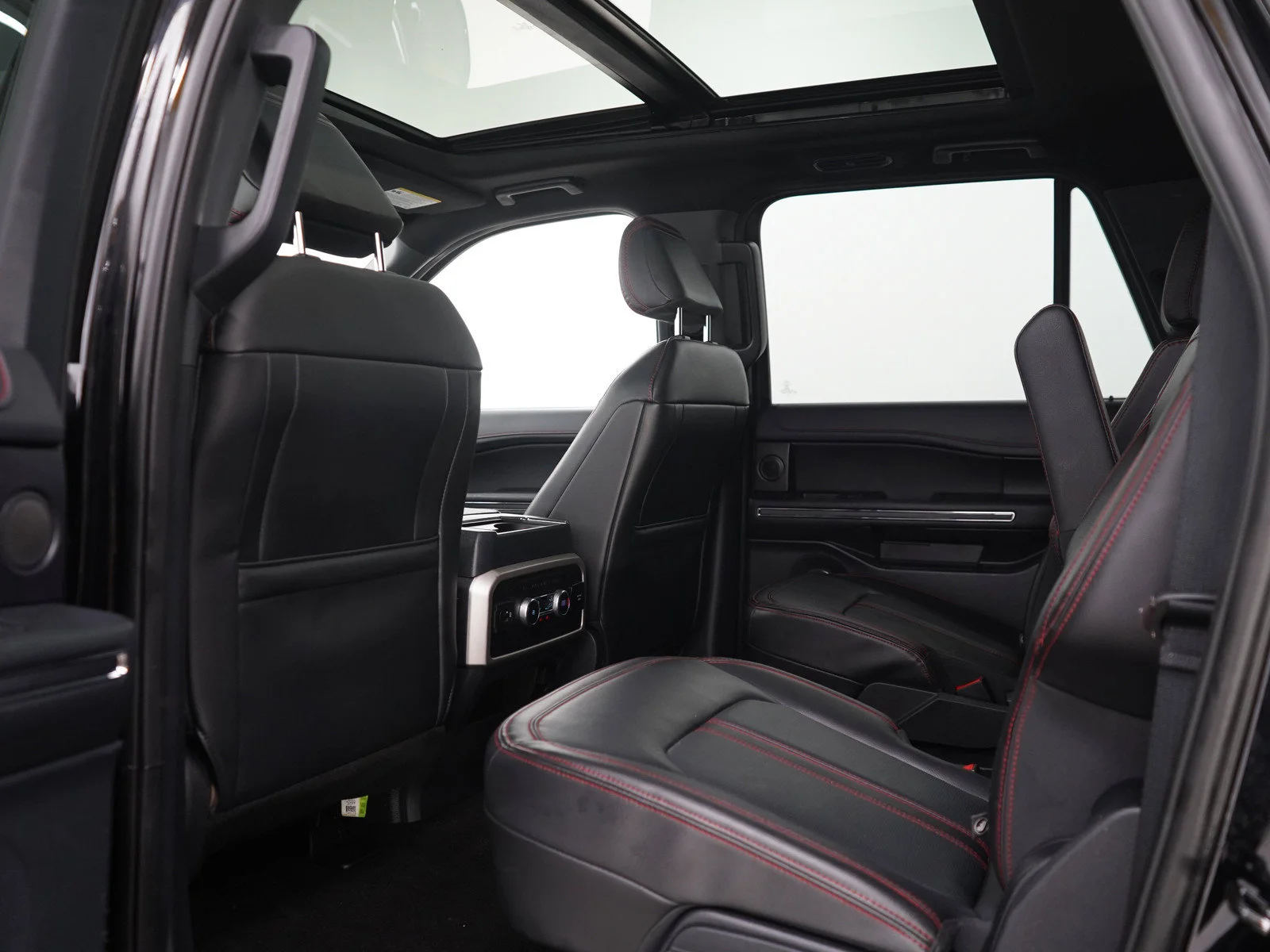 Used 2022 Black Metallic Ford Limited image 19