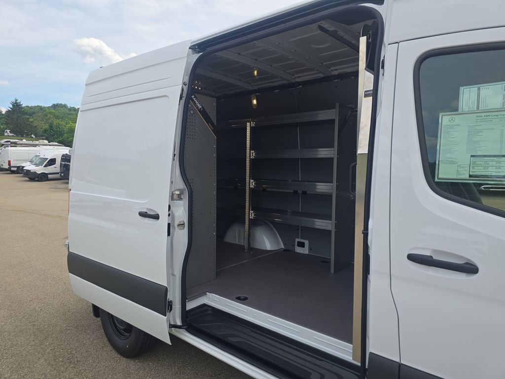 New 2026 Arctic White Mercedes-Benz Cargo 144 WB image 23