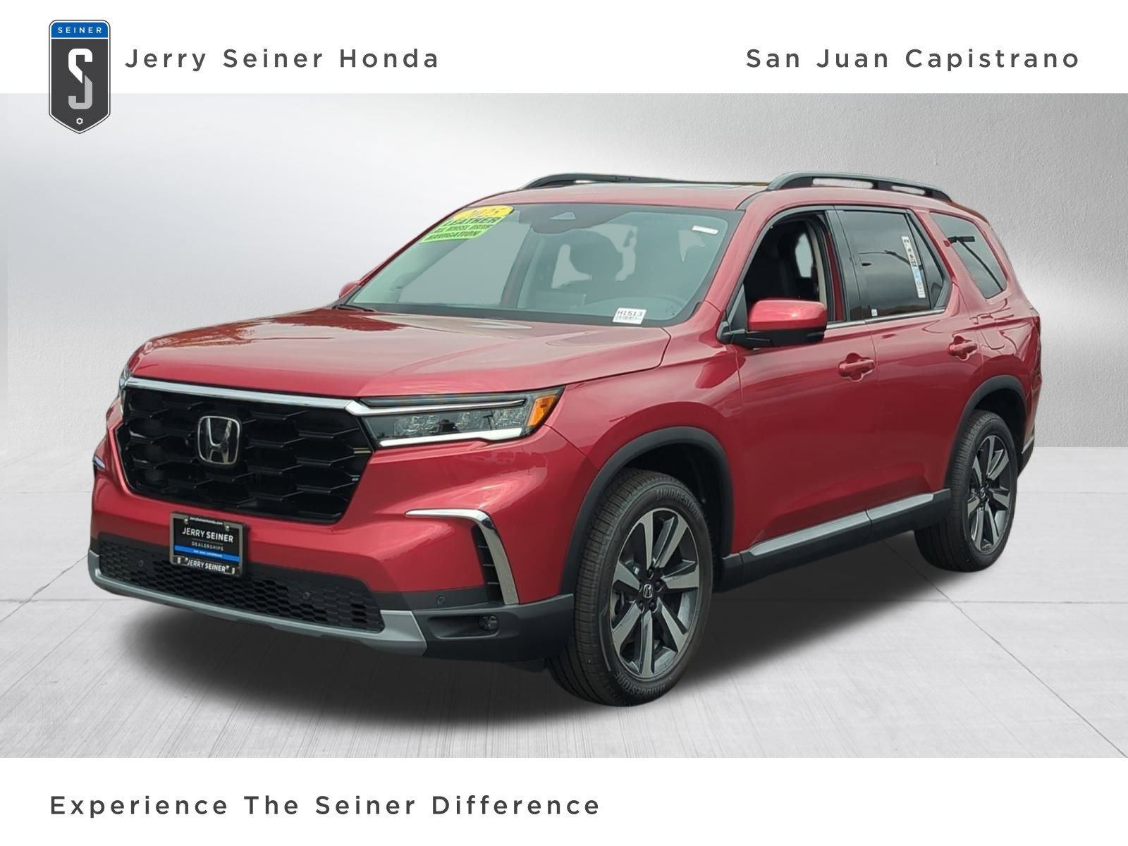 2025 Honda Pilot Touring AWD's photo