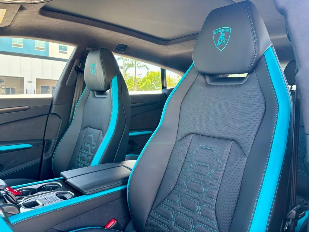 New 2026 Blue Lamborghini SE image 15