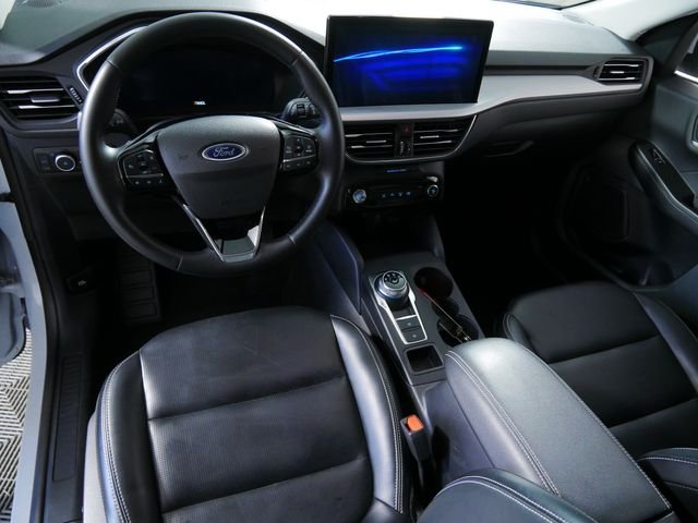 Certified Used 2025 Silver Ford Platinum image 4