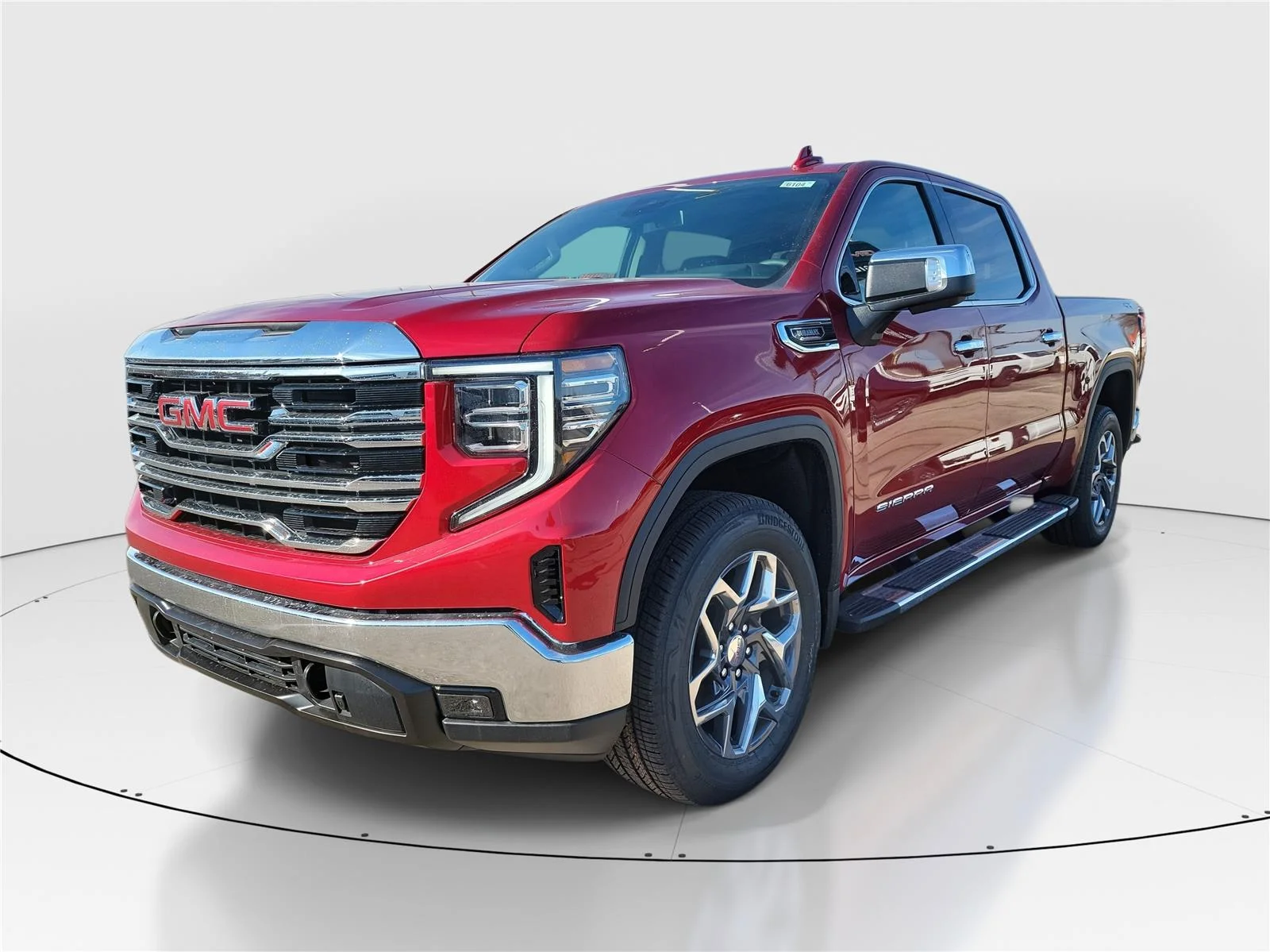 2026 GMC Sierra 1500 SLT - Photo 2