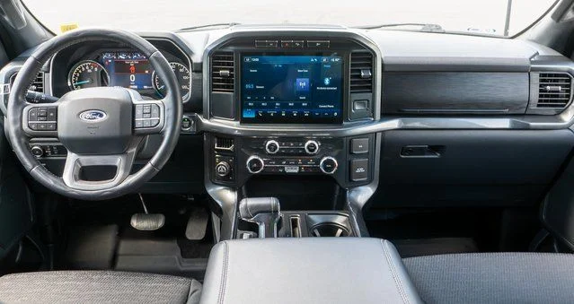Used 2022 White Metallic Ford XLT image 10