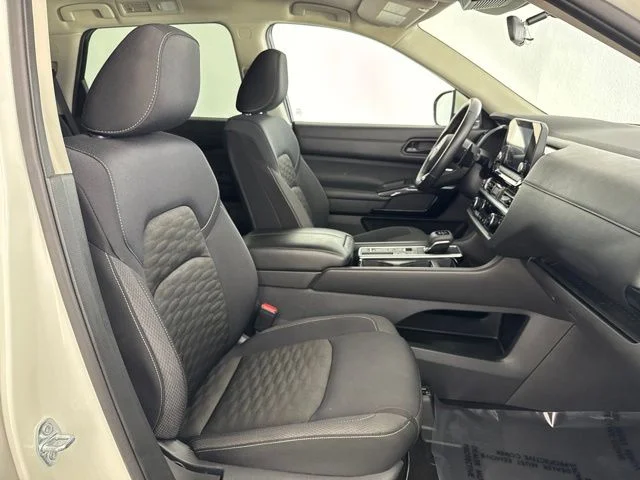 Used 2024 White Nissan SV image 20
