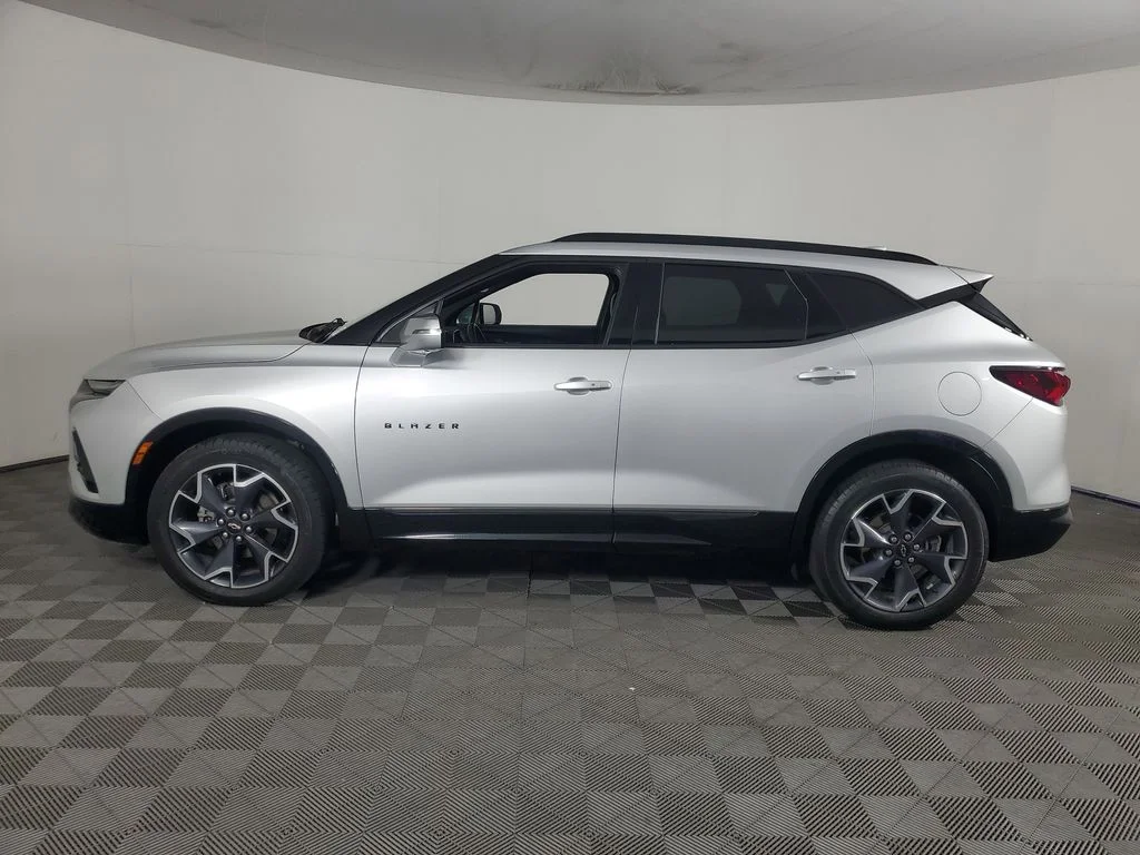 Used 2021 Silver Chevrolet RS image 7