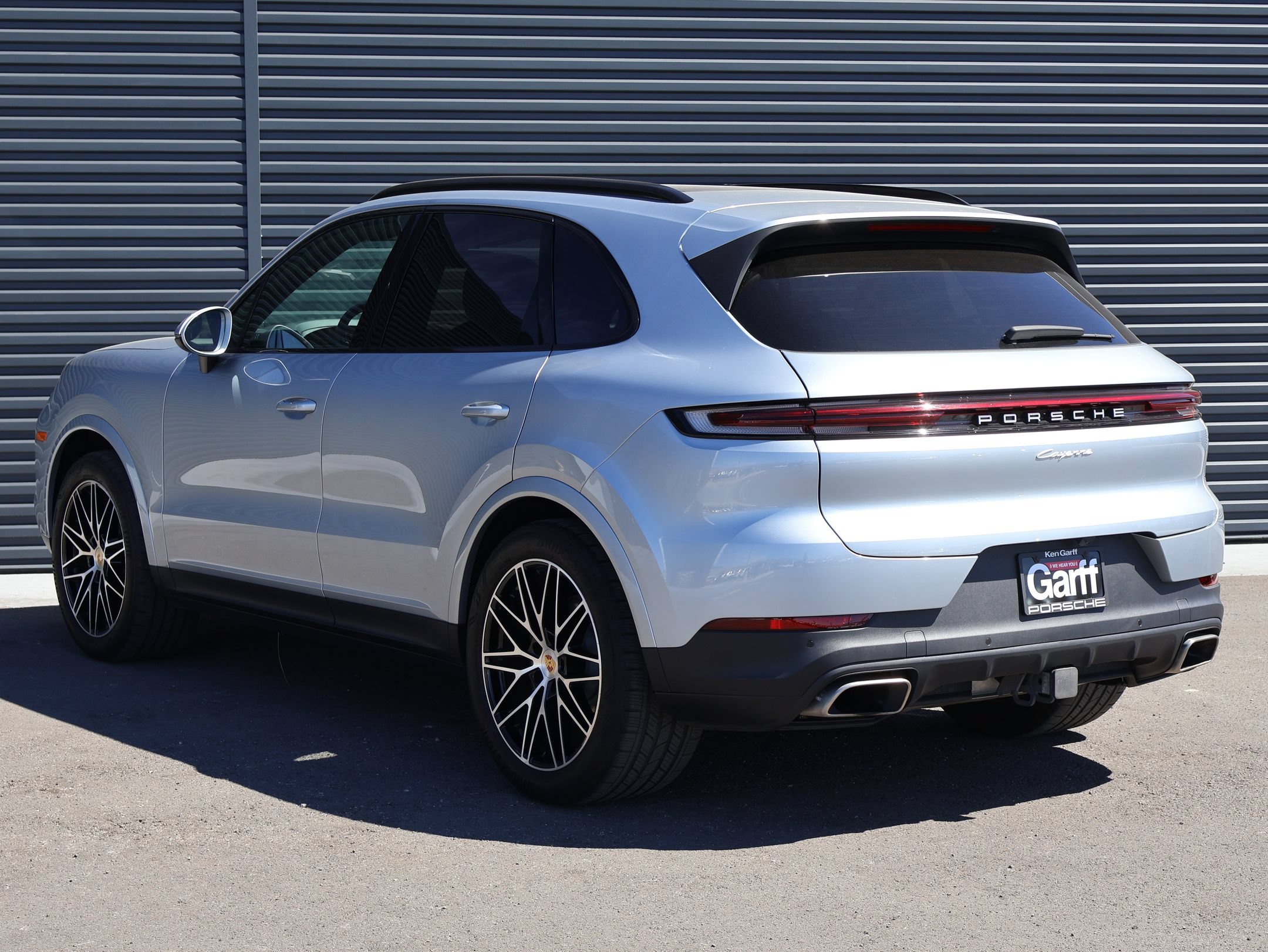 Used 2024 Dolomite Silver Metallic Porsche  image 3