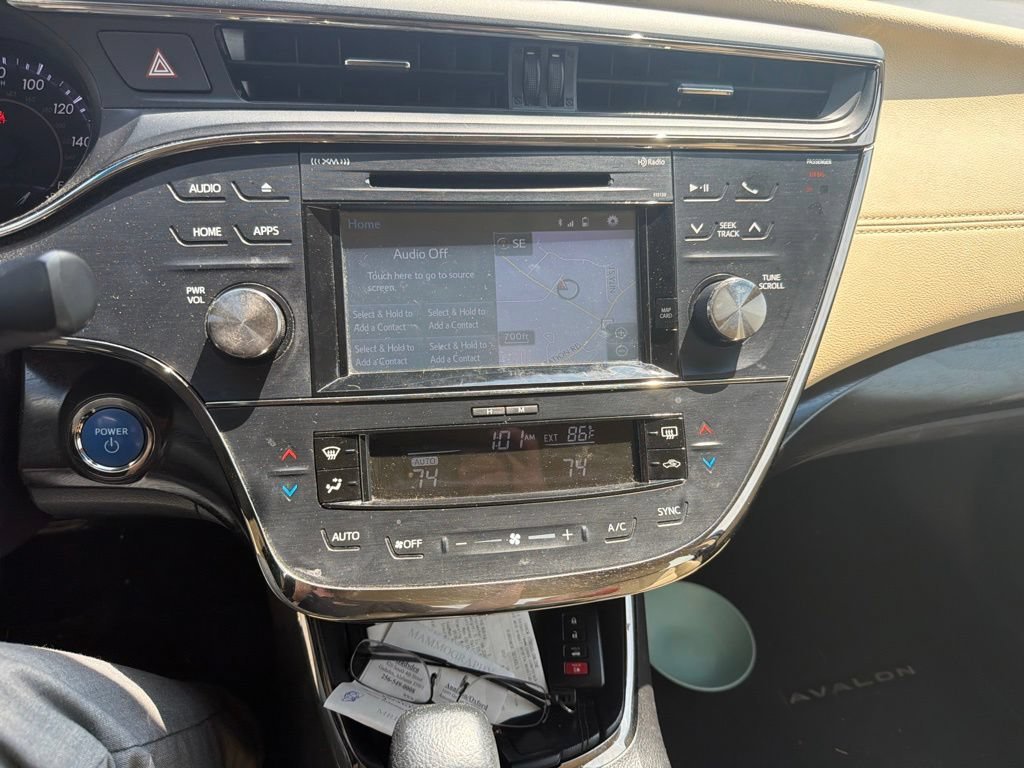 Used 2018 Blizzard Pearl Toyota  image 13