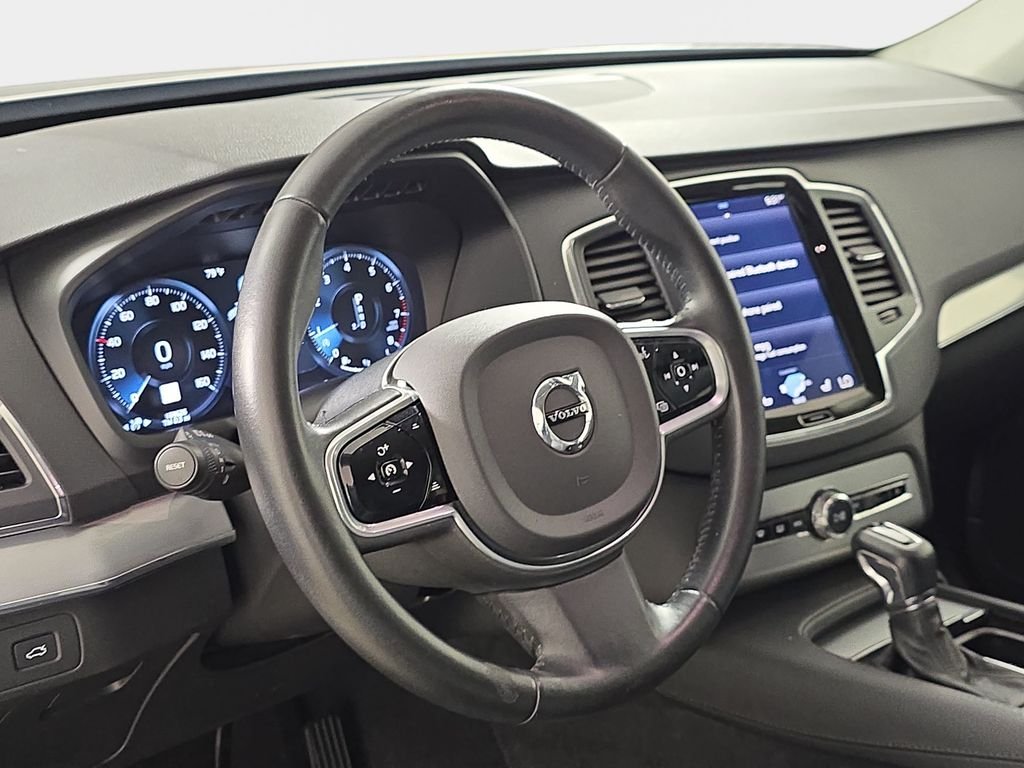 Used 2017 Bright Silver Metallic Volvo T6 Momentum image 19