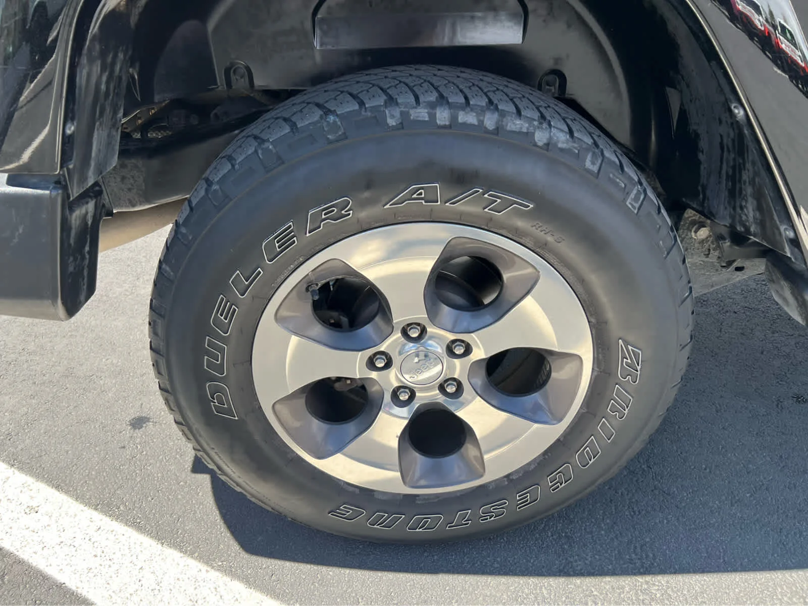 Certified Used 2018 Black Clearcoat Jeep Sahara image 15