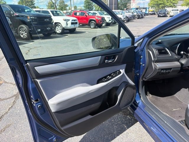 Used 2019 Abyss Blue Pearl Subaru 2.5i image 10