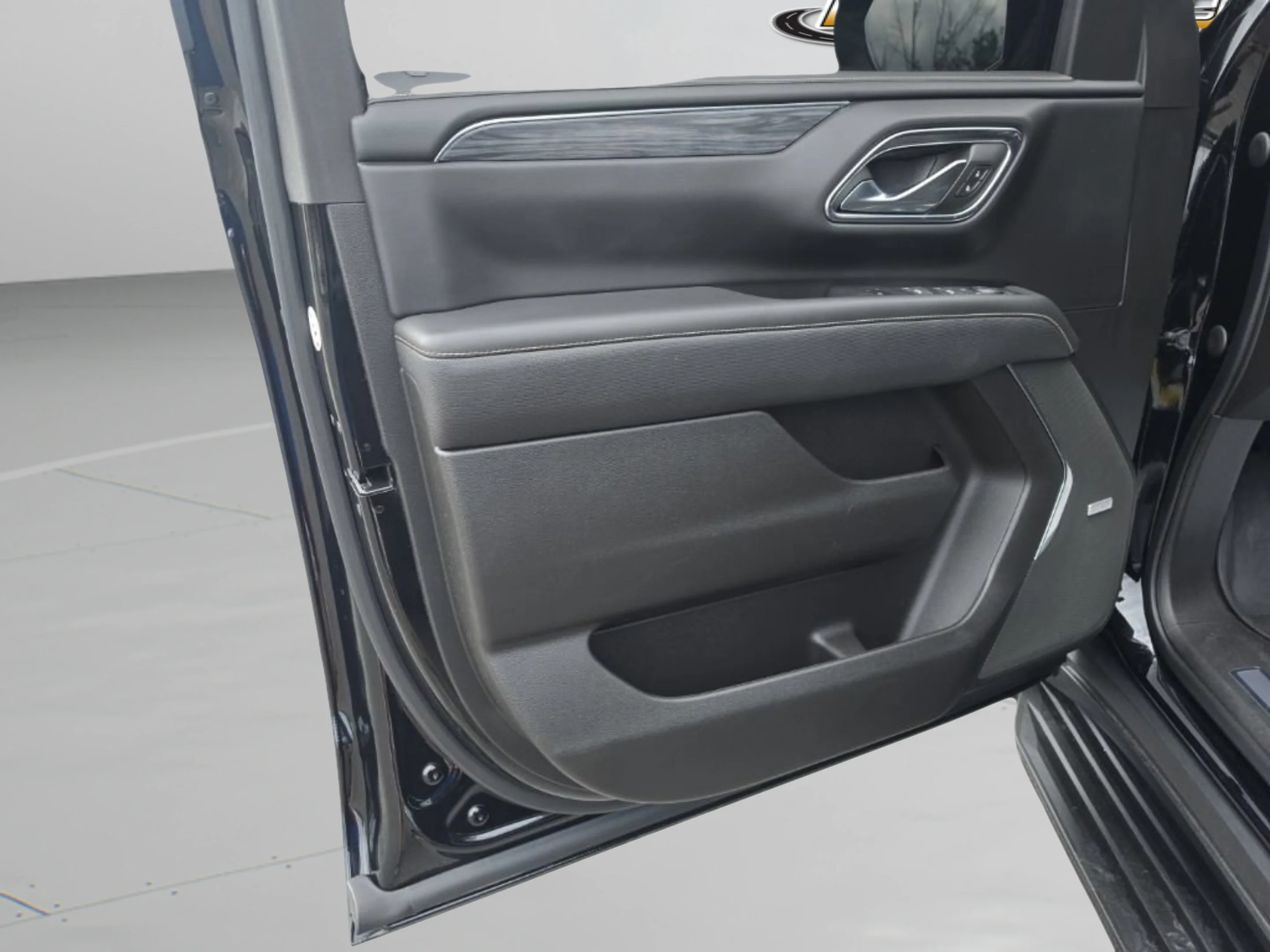 Used 2022 Onyx Black GMC SLT image 11