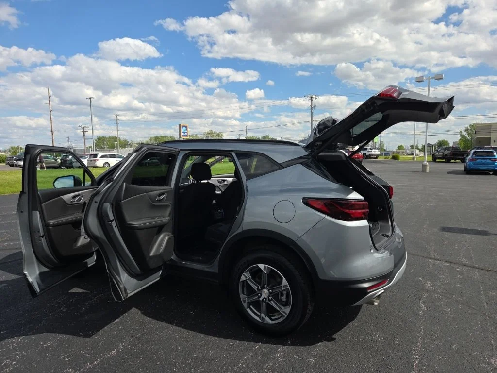 Used 2024 Gray Chevrolet LT image 21