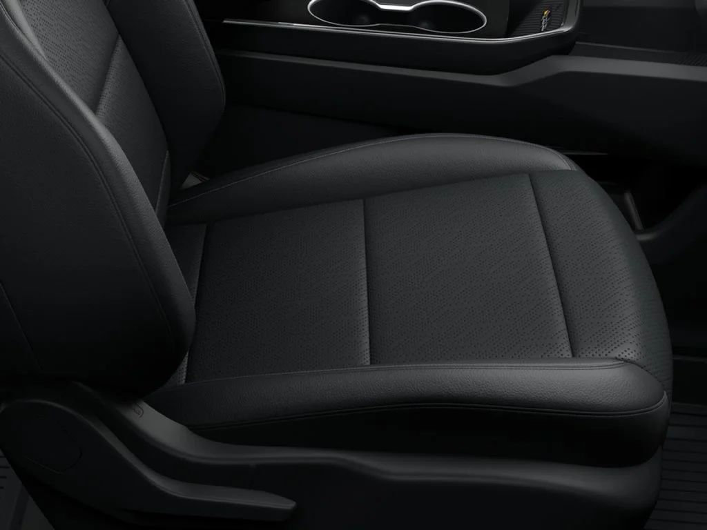 New 2027 Mosaic Black Metallic Chevrolet LT image 9