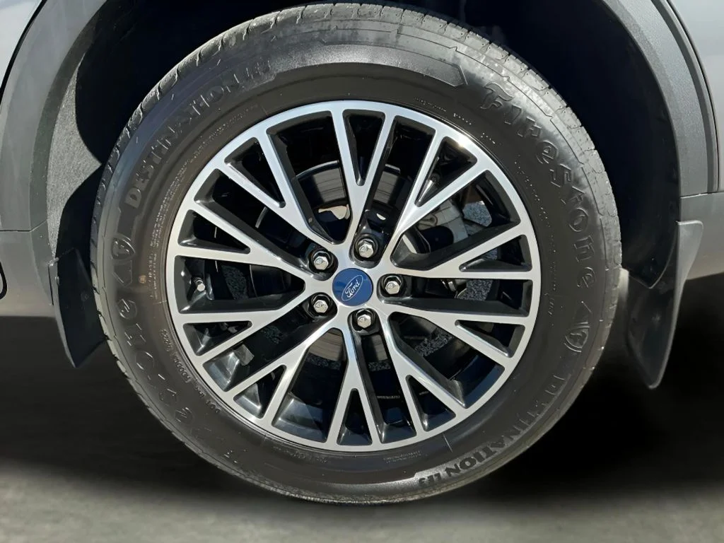 Used 2022 Gray Ford SE image 20