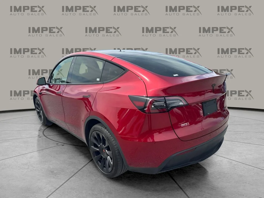 Used 2024 Red Tesla Long Range image 2
