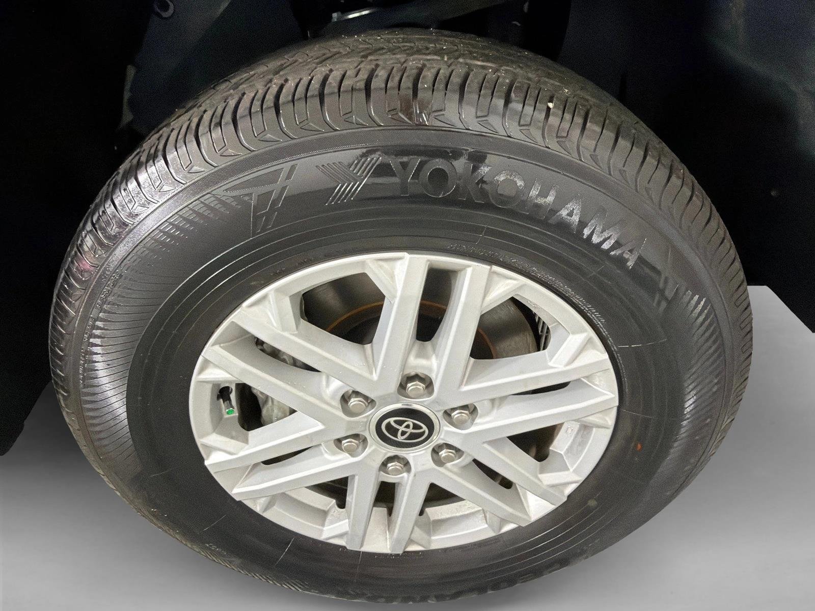 Used 2023 Silver Toyota SR5 image 12
