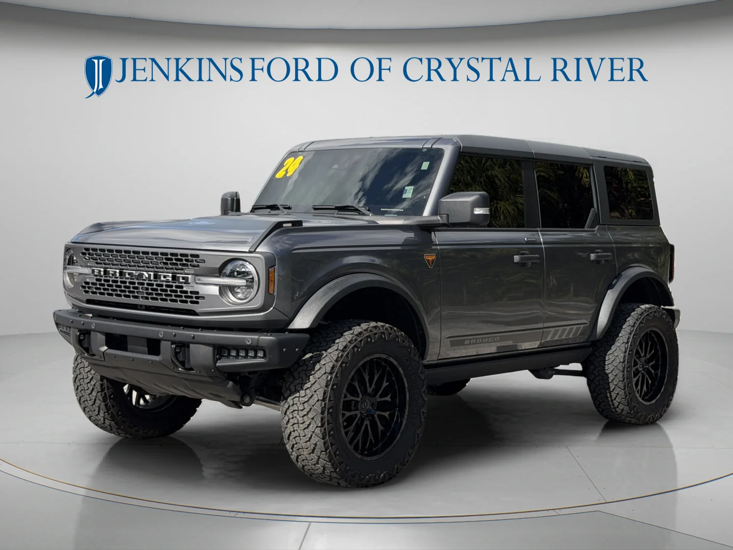 Used 2024 Carbonized Gray Metallic Ford Badlands image 9