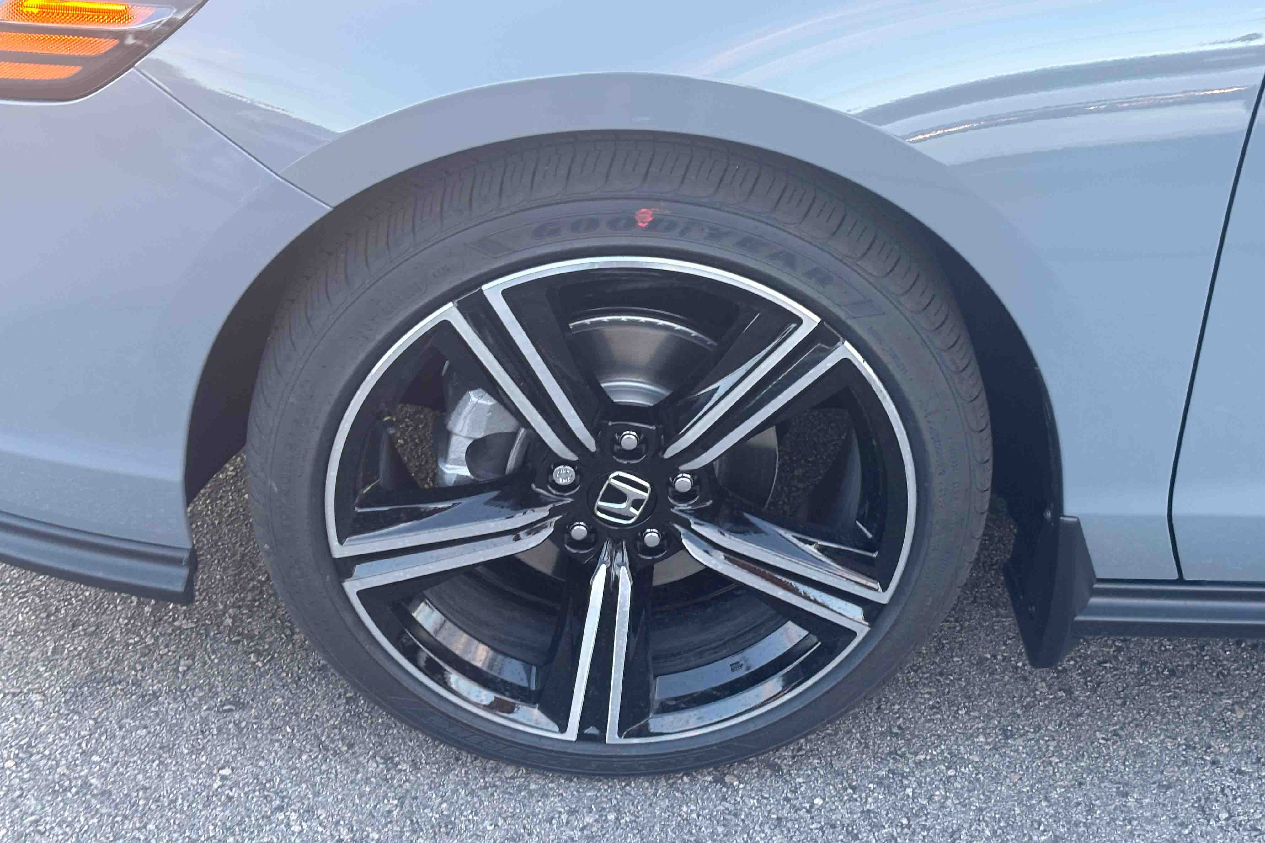 New 2026 Urban Gray Pearl Honda SE image 10