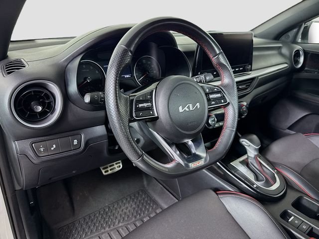 2023 Kia Forte GT - Photo 9