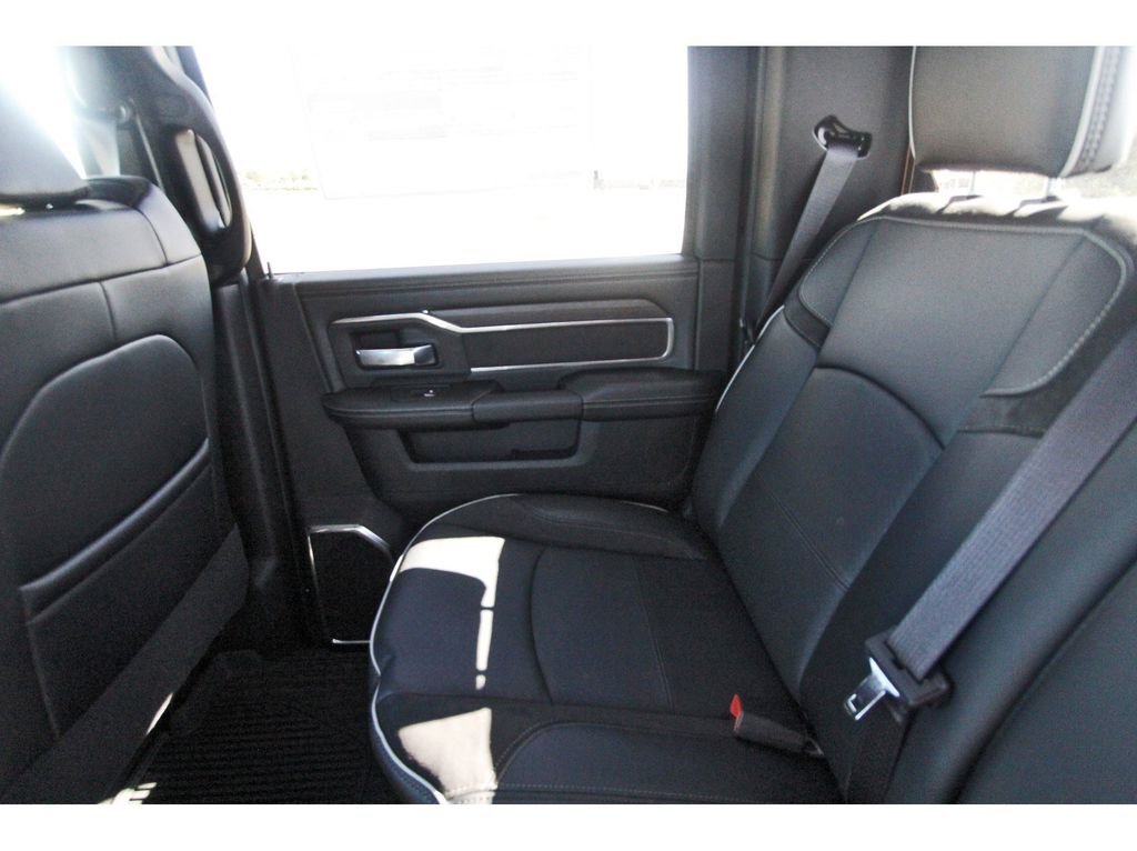 New 2026 Granite Crystal Metallic Clear-Coat Exterior Paint RAM Laramie image 11
