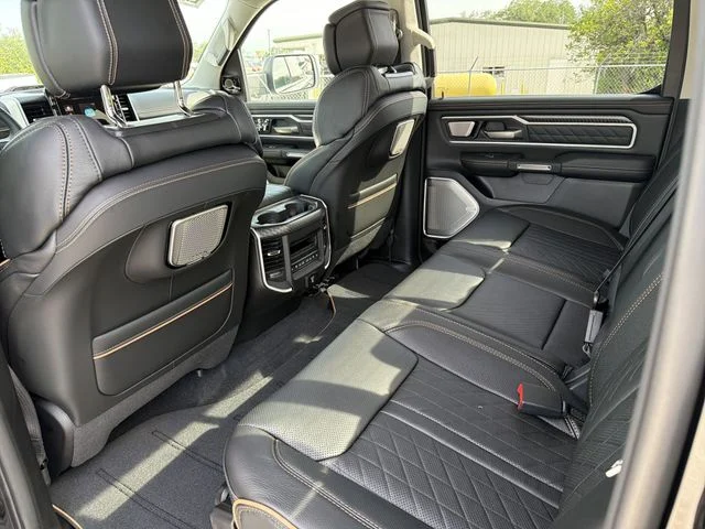 New 2026 Diamond Black Crystal Pearl-Coat Exterior Paint RAM Tungsten image 11