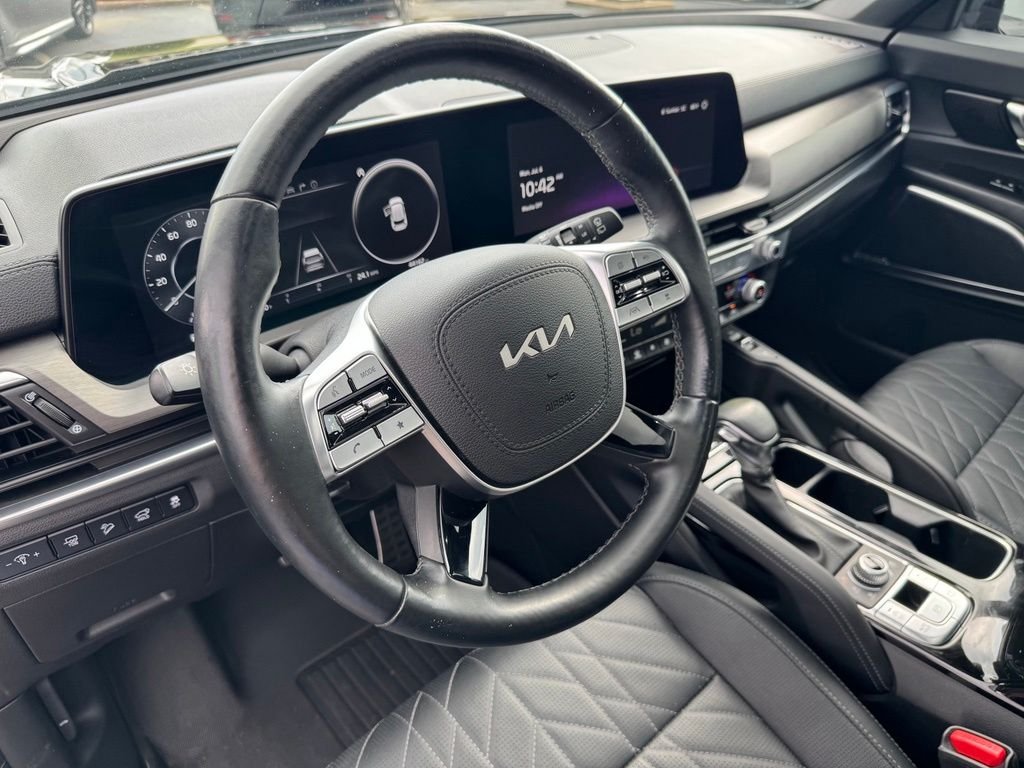 Used 2024 Black Kia SX X-Pro image 16