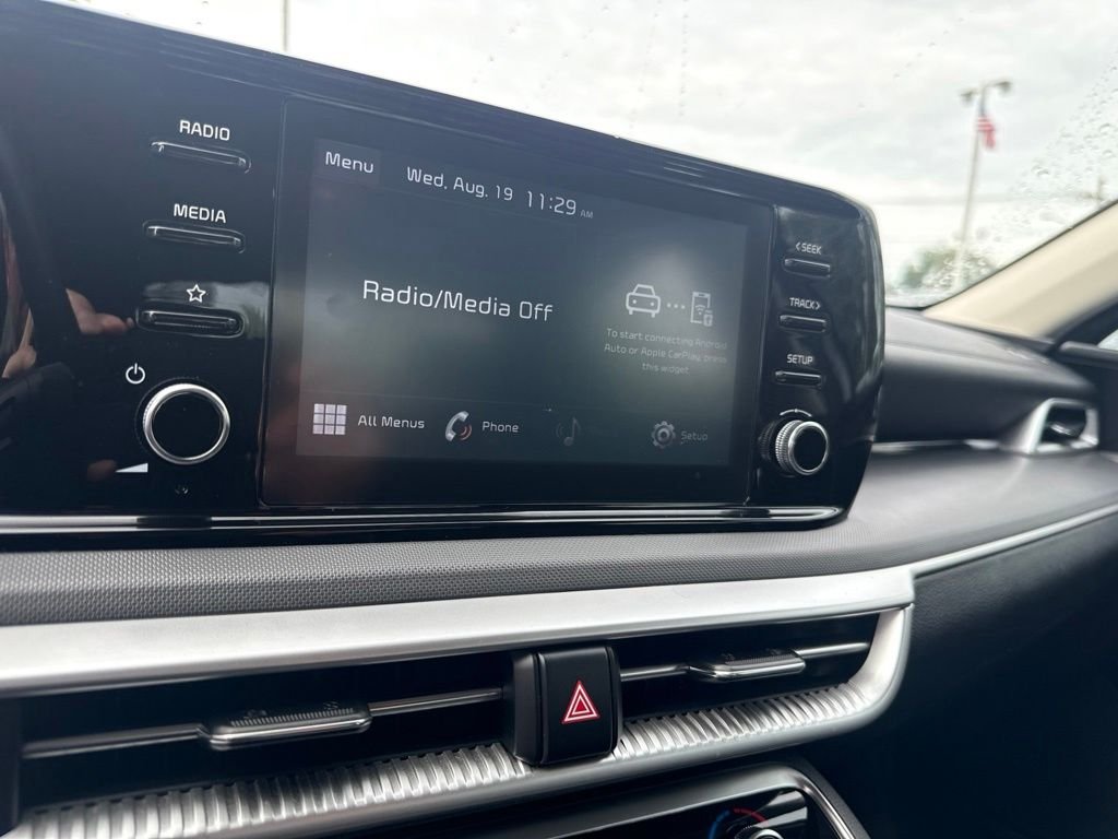 Used 2021 Silver Kia LXS image 30