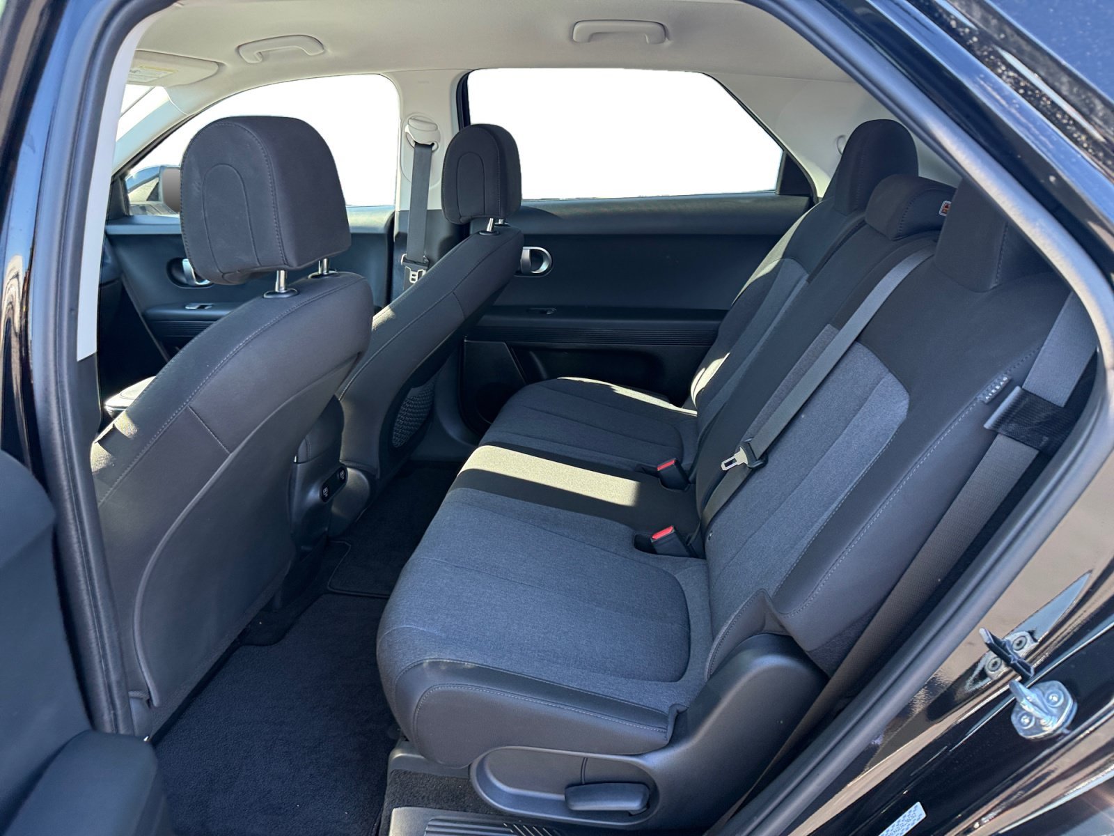 Used 2024 Abyss Black Hyundai SEL image 16