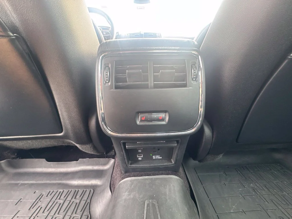Used 2018 White Lincoln Select image 32