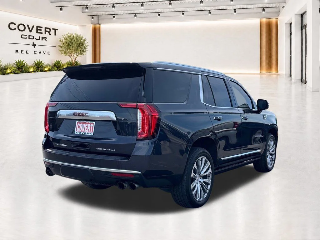 Used 2023 Silver GMC Denali image 8