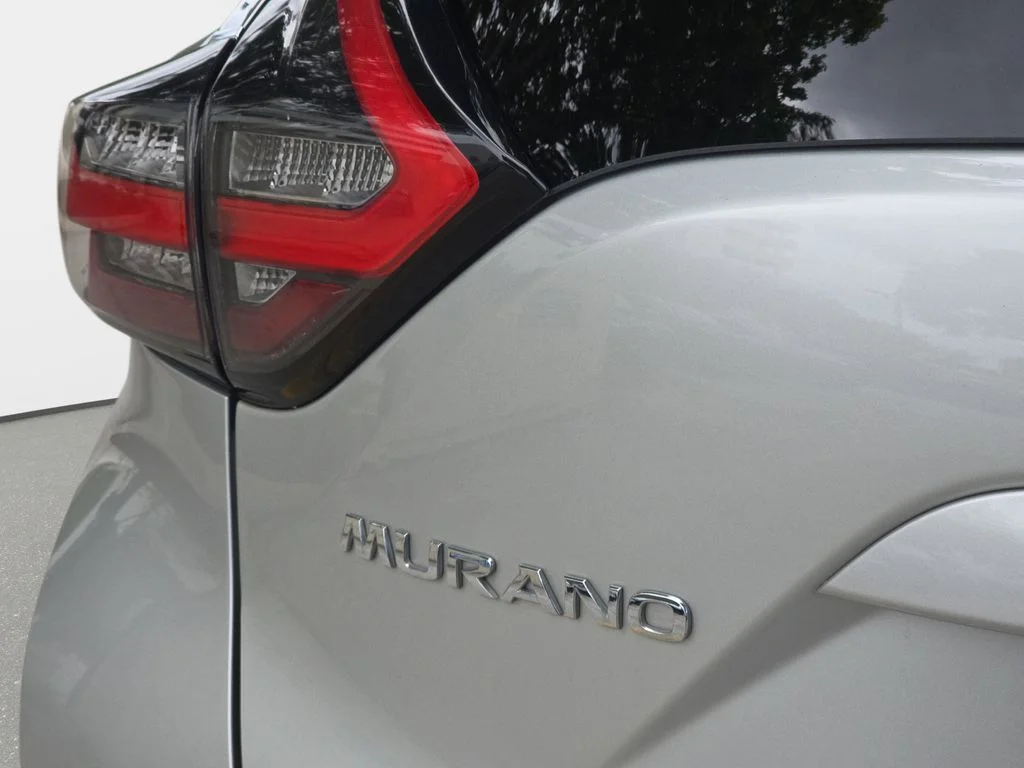 Used 2023 Silver Nissan SV image 27