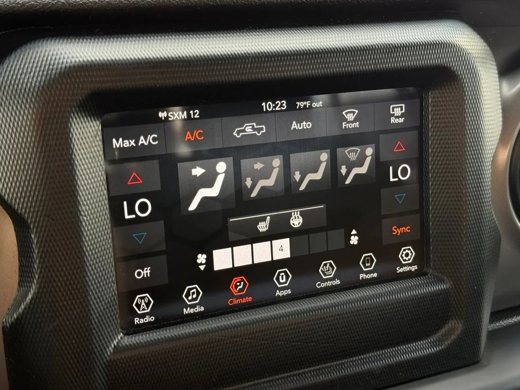 Used 2020 Black Jeep Sport image 30