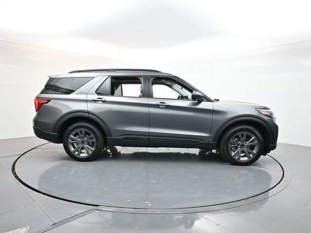 New 2026 Carbonized Gray Metallic Ford Active image 8