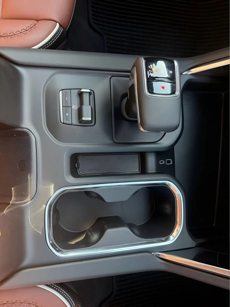 New 2026 Glacier White Tricoat GMC Denali Ultimate image 24