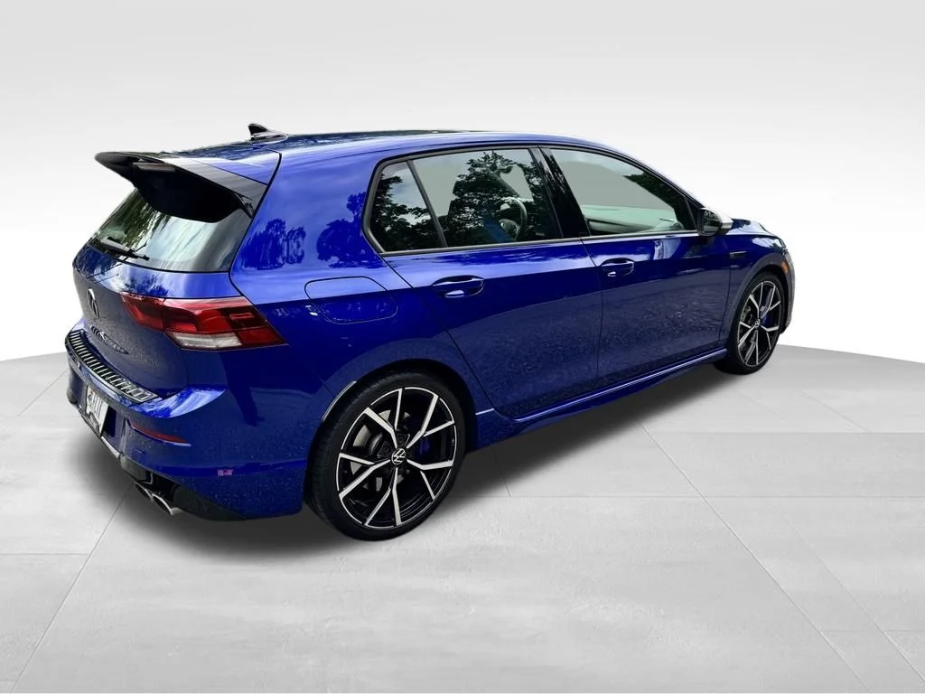 Used 2023 Blue Volkswagen 2.0T image 4